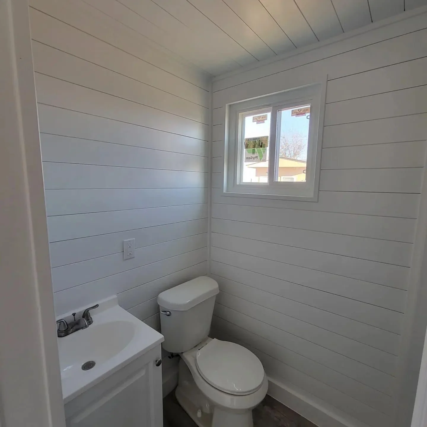Custom 20ft Shipping Container House view 5