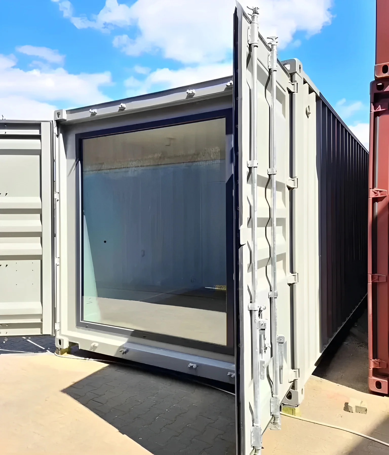 Custom 40ft Shipping Container House view 3